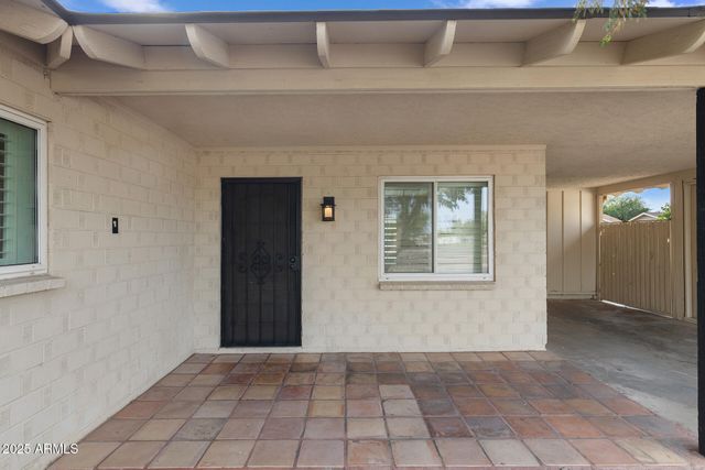 8517 E THOMAS Road, Scottsdale, AZ 85251