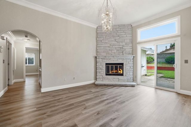 3744 N Country Dr, Antelope, CA 95843