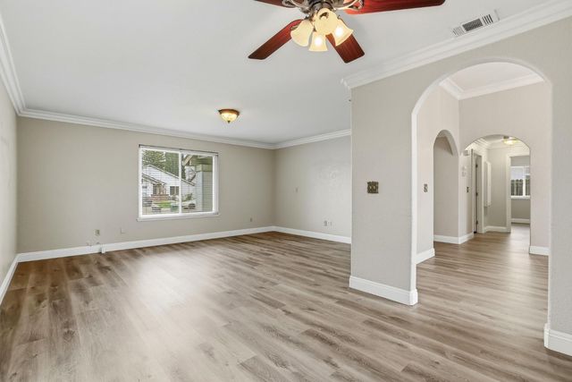 3744 N Country Dr, Antelope, CA 95843