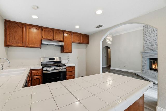 3744 N Country Dr, Antelope, CA 95843