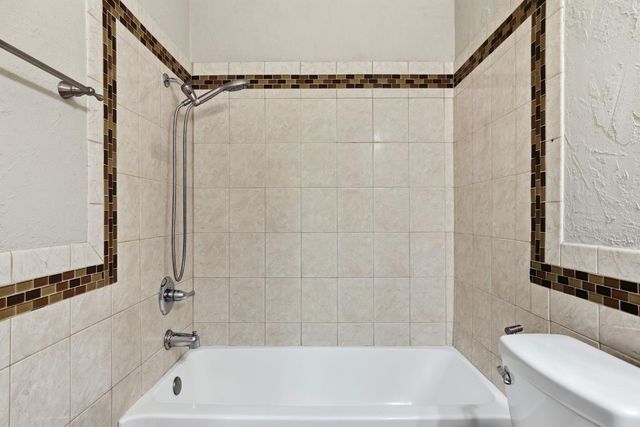 3744 N Country Dr, Antelope, CA 95843