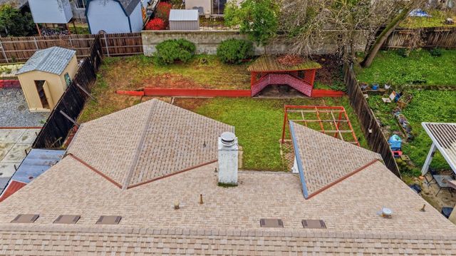 3744 N Country Dr, Antelope, CA 95843