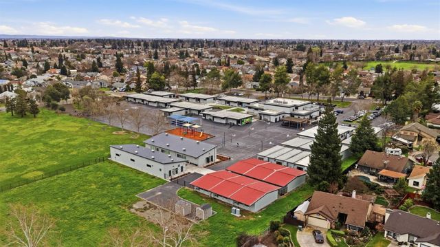 3744 N Country Dr, Antelope, CA 95843