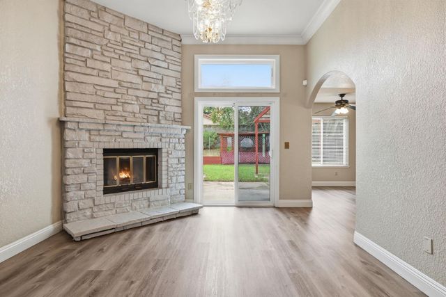 3744 N Country Dr, Antelope, CA 95843