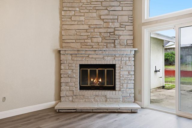 3744 N Country Dr, Antelope, CA 95843