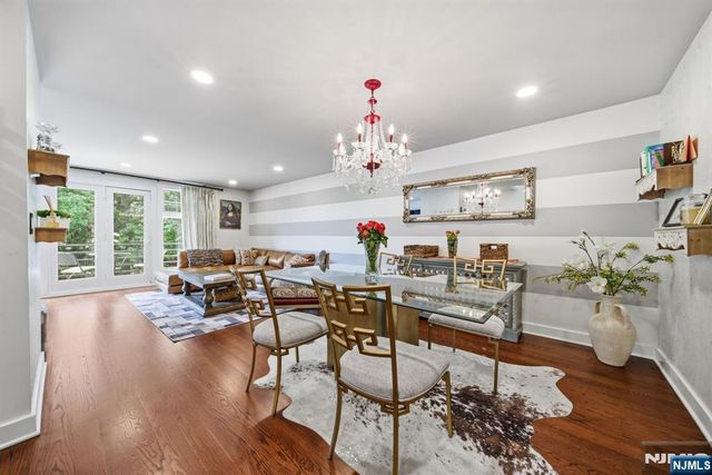 31 Grand Cove Way E31, Edgewater, NJ 07020