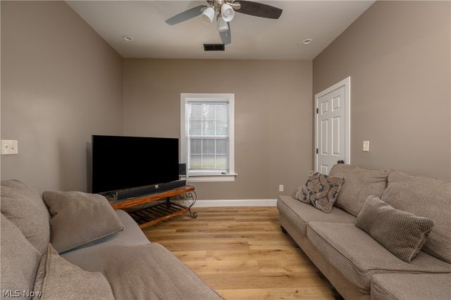 311 George Street, Barberton, OH 44203