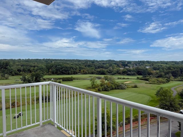 36 Village Road 704, Middleton, MA 01949