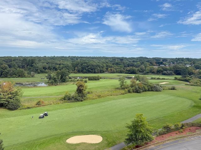 36 Village Road 704, Middleton, MA 01949