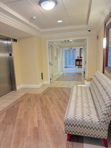 36 Village Road 704, Middleton, MA 01949