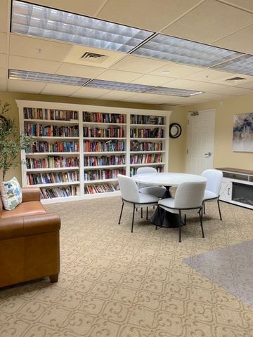 36 Village Road 704, Middleton, MA 01949