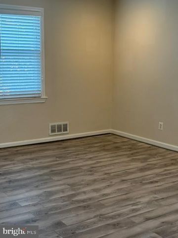 2429 IRVING ST SE, Washington, DC 20020