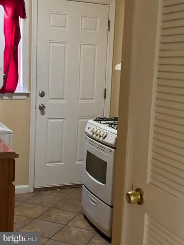 2429 IRVING ST SE, Washington, DC 20020