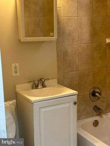 2429 IRVING ST SE, Washington, DC 20020