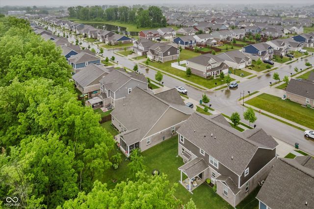 6032 Dugan Drive, Whitestown, IN 46075