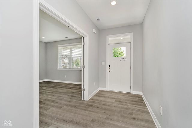 6032 Dugan Drive, Whitestown, IN 46075