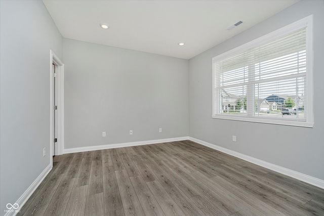 6032 Dugan Drive, Whitestown, IN 46075