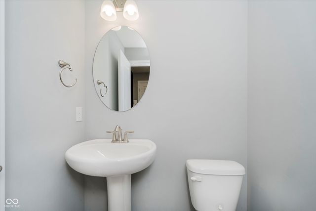 6032 Dugan Drive, Whitestown, IN 46075