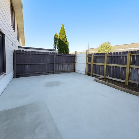 1272 Court E, Hanover Park, IL 60133