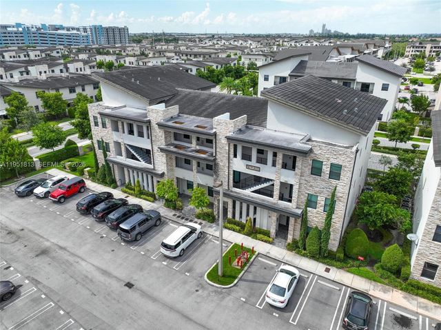 7865 NW 104th Ave 33, Doral, FL 33178