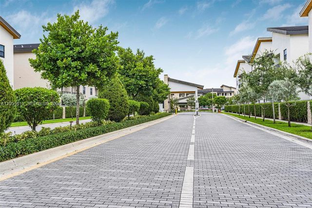 7865 NW 104th Ave 33, Doral, FL 33178