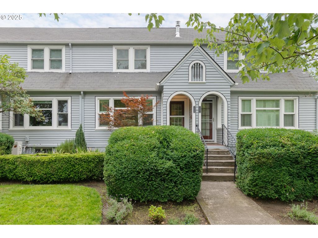 1689 OLIVE St, Eugene, OR 97401