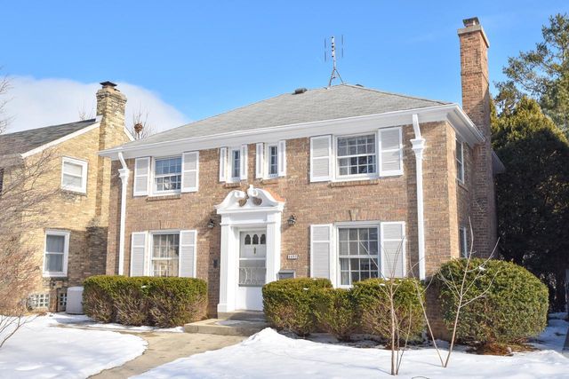 4480 N Ardmore AVENUE, Shorewood, WI 53211