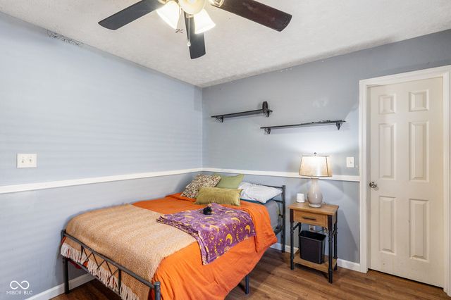 873 Queensgate Drive, Greenwood, IN 46143