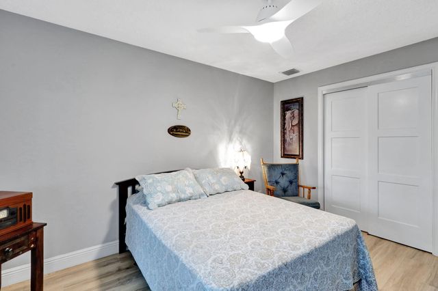 10164 S 45th Way Way, Boynton Beach, FL 33436