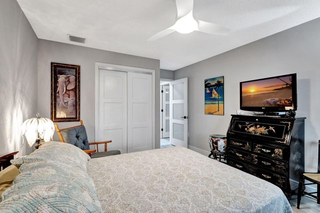 10164 S 45th Way Way, Boynton Beach, FL 33436