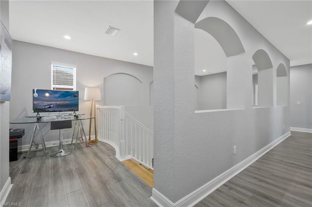 1711 Sarazen PL, Naples, FL 34120