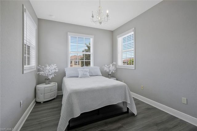1711 Sarazen PL, Naples, FL 34120