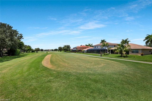 1711 Sarazen PL, Naples, FL 34120