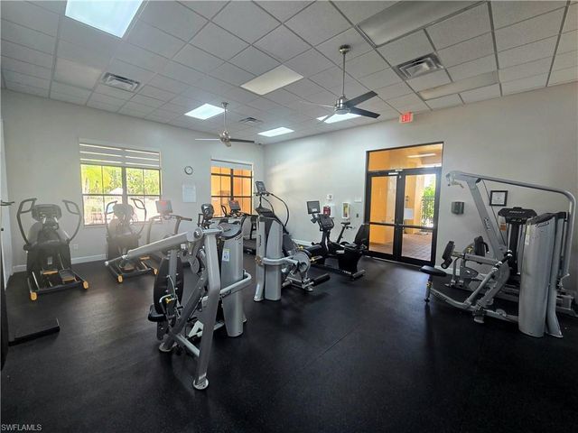 1711 Sarazen PL, Naples, FL 34120
