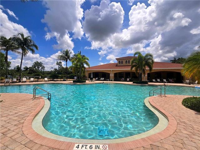 1711 Sarazen PL, Naples, FL 34120
