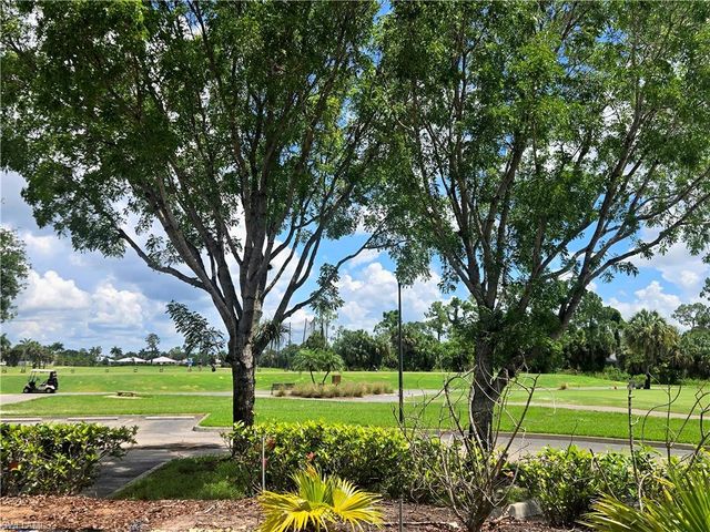 1711 Sarazen PL, Naples, FL 34120