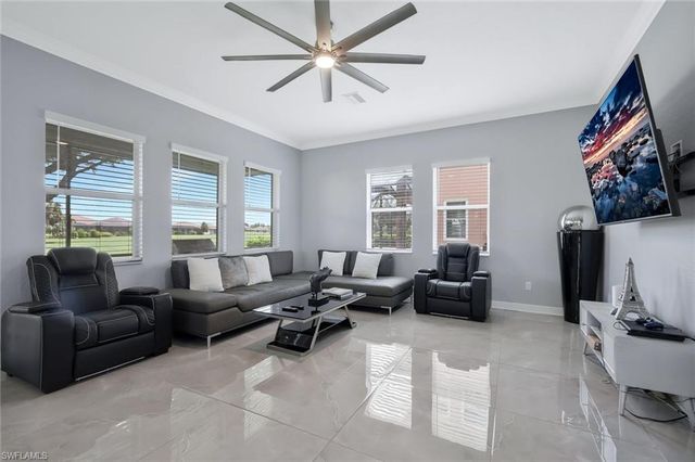1711 Sarazen PL, Naples, FL 34120