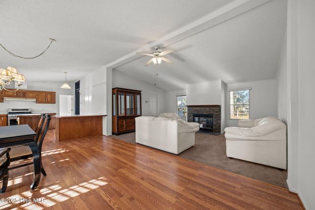 42 Low Tide Lane, Bath, NC 27808