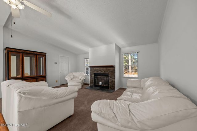 42 Low Tide Lane, Bath, NC 27808