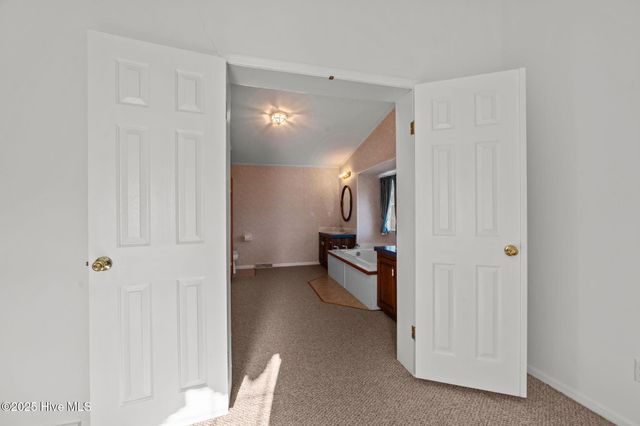 42 Low Tide Lane, Bath, NC 27808