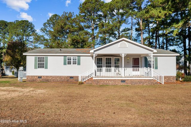 42 Low Tide Lane, Bath, NC 27808