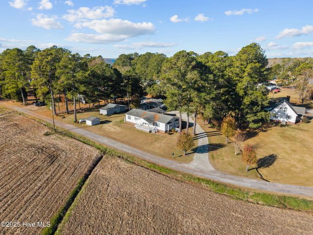 42 Low Tide Lane, Bath, NC 27808