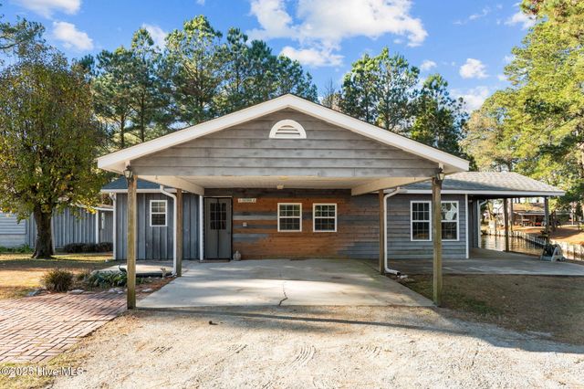 42 Low Tide Lane, Bath, NC 27808