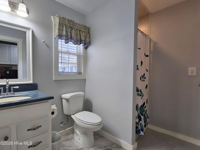 42 Low Tide Lane, Bath, NC 27808