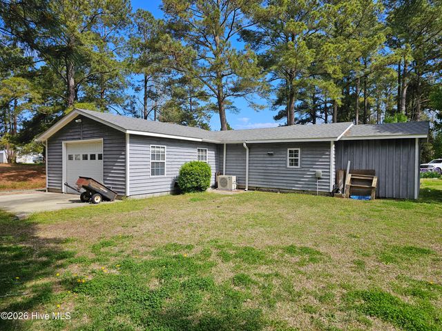 42 Low Tide Lane, Bath, NC 27808