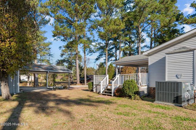 42 Low Tide Lane, Bath, NC 27808