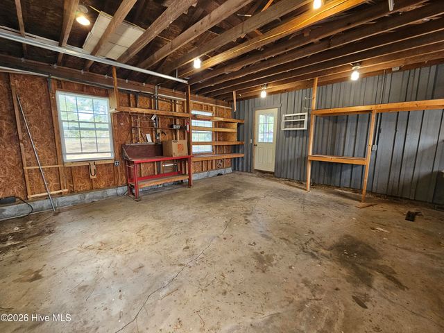 42 Low Tide Lane, Bath, NC 27808