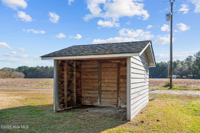 42 Low Tide Lane, Bath, NC 27808