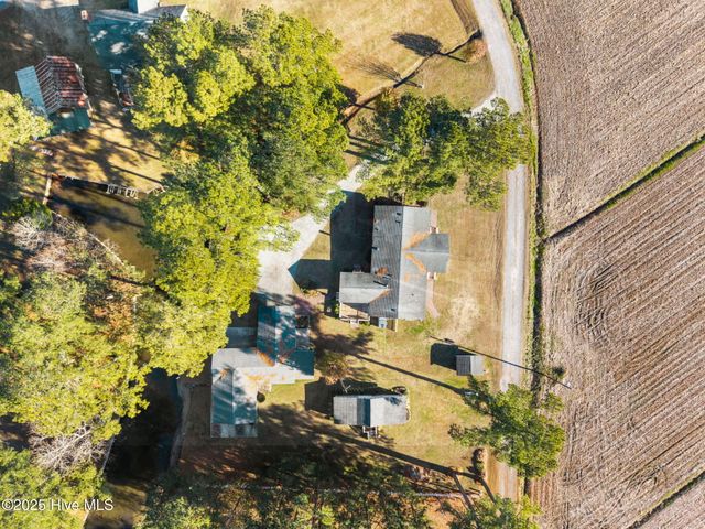 42 Low Tide Lane, Bath, NC 27808