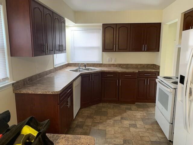 1650 S Harris, Ypsilanti, MI 48198